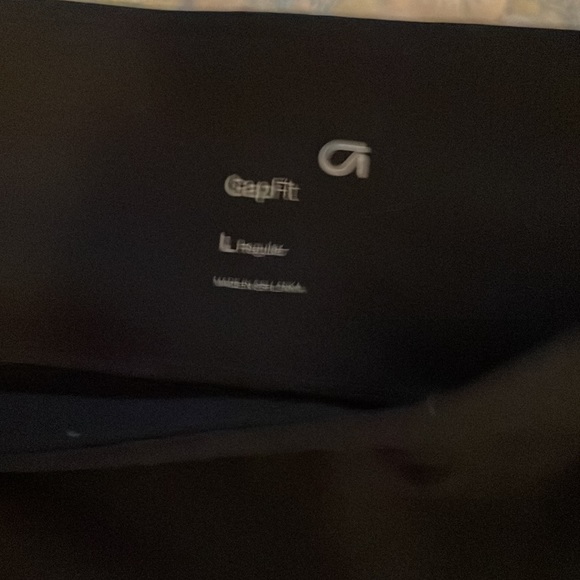 Gap fit side pocket bike shorts - Picture 3 of 4